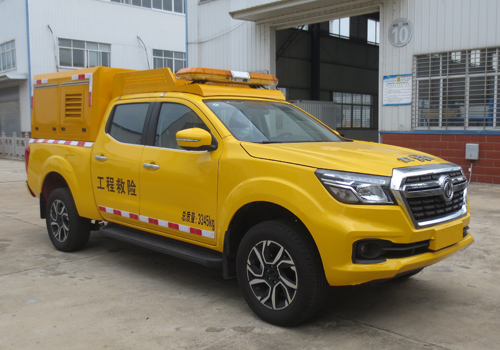 東風(fēng)銳騏救險車